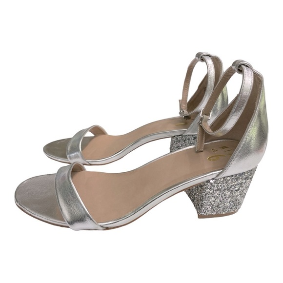 Mix No. 6 Women's "Lexine" Silver
Glitter Sandals size 9 - Picture 1 of 8